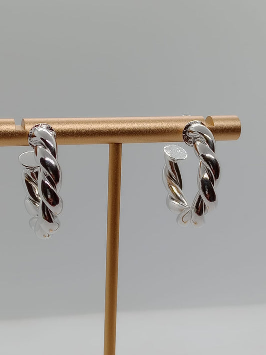 Aretes Contreras