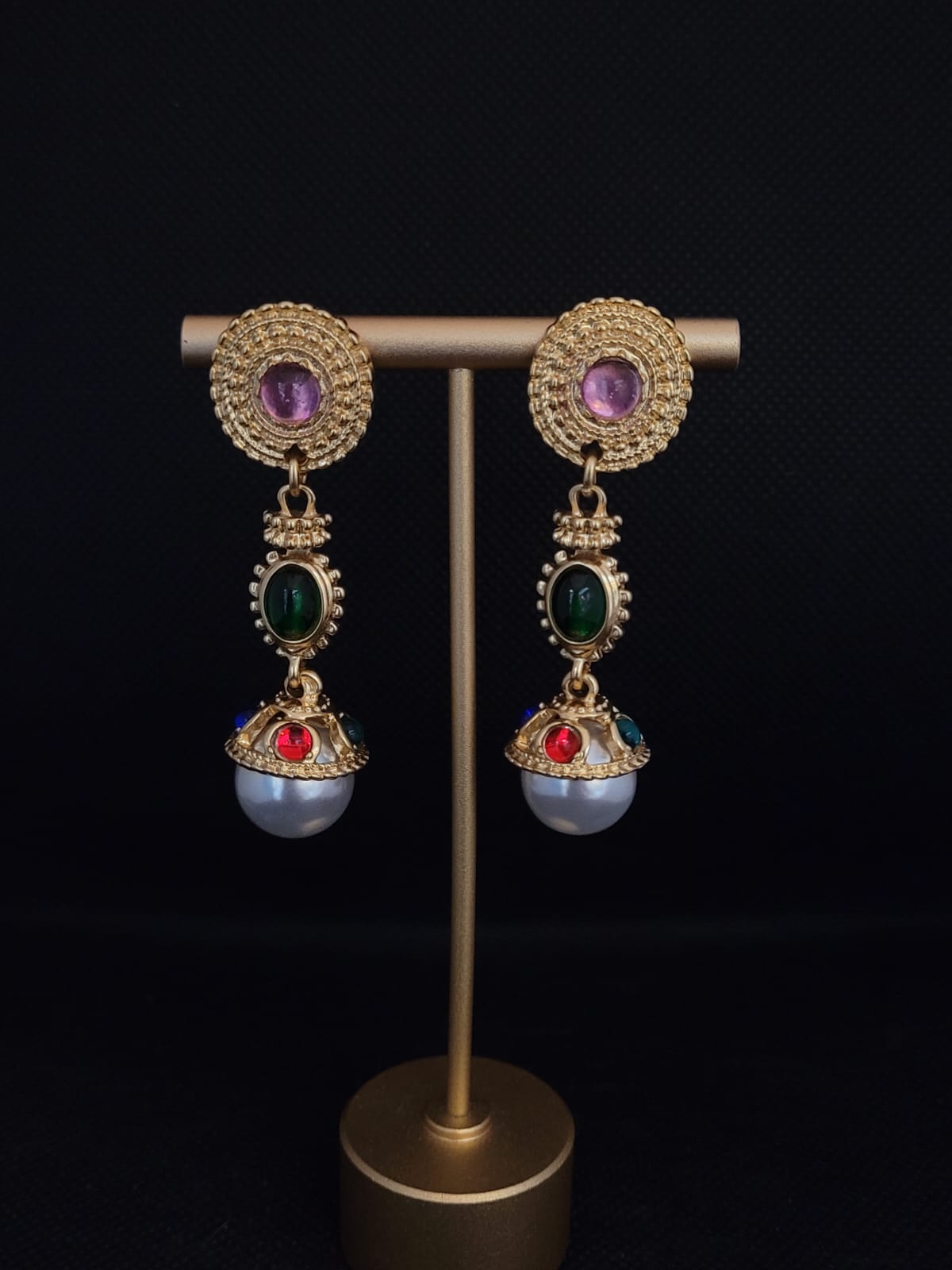 Aretes Majestad